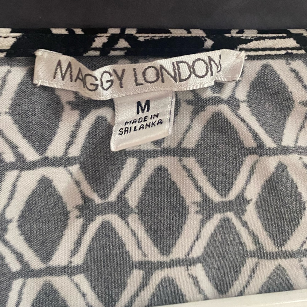 Maggy London Romper - Picture 3 of 3